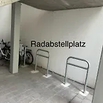 Kristall, Doppelzimmer Im Zentrum, Balkon, Naehe Bahnhof Und Therme