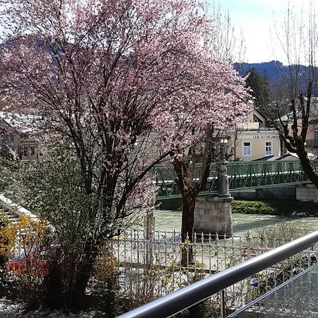 Kristall, Doppelzimmer Mit Balkon In Toplage, Zentrum Bad Ischl