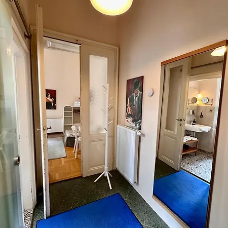 Apartamento Kristall, Doppelzimmer Im Zentrum, Balkon, Naehe Bahnhof Und Therme
