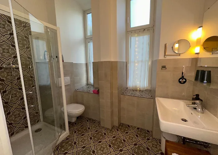 Kristall, Doppelzimmer Im Zentrum, Balkon, Naehe Bahnhof Und Therme Apartamento *