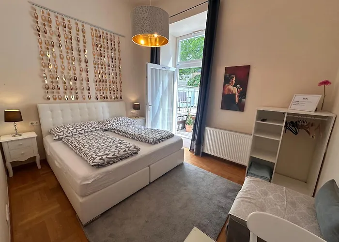 Apartamento Kristall, Doppelzimmer Im Zentrum, Balkon, Naehe Bahnhof Und Therme Bad Ischl