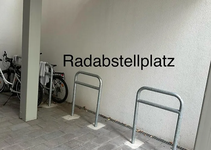 Kristall, Doppelzimmer Im Zentrum, Balkon, Naehe Bahnhof Und Therme