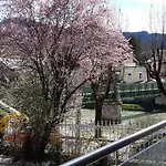 Kristall, Doppelzimmer Im Zentrum, Balkon, Naehe Bahnhof Und Therme باد اسشي